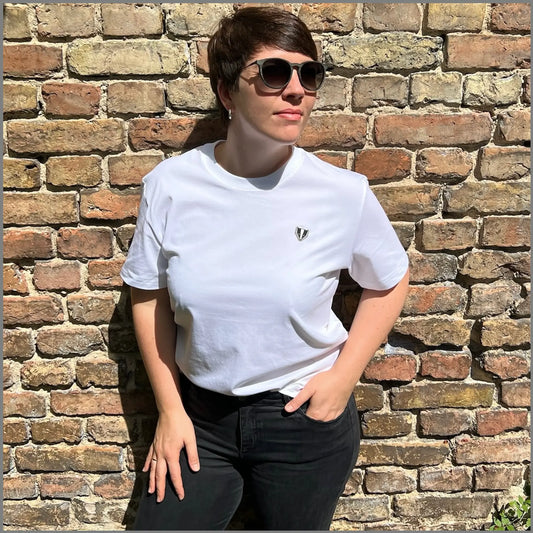 DACHS Unisex T-Shirt with Badge - White DACHS Road-cycling - Radsport